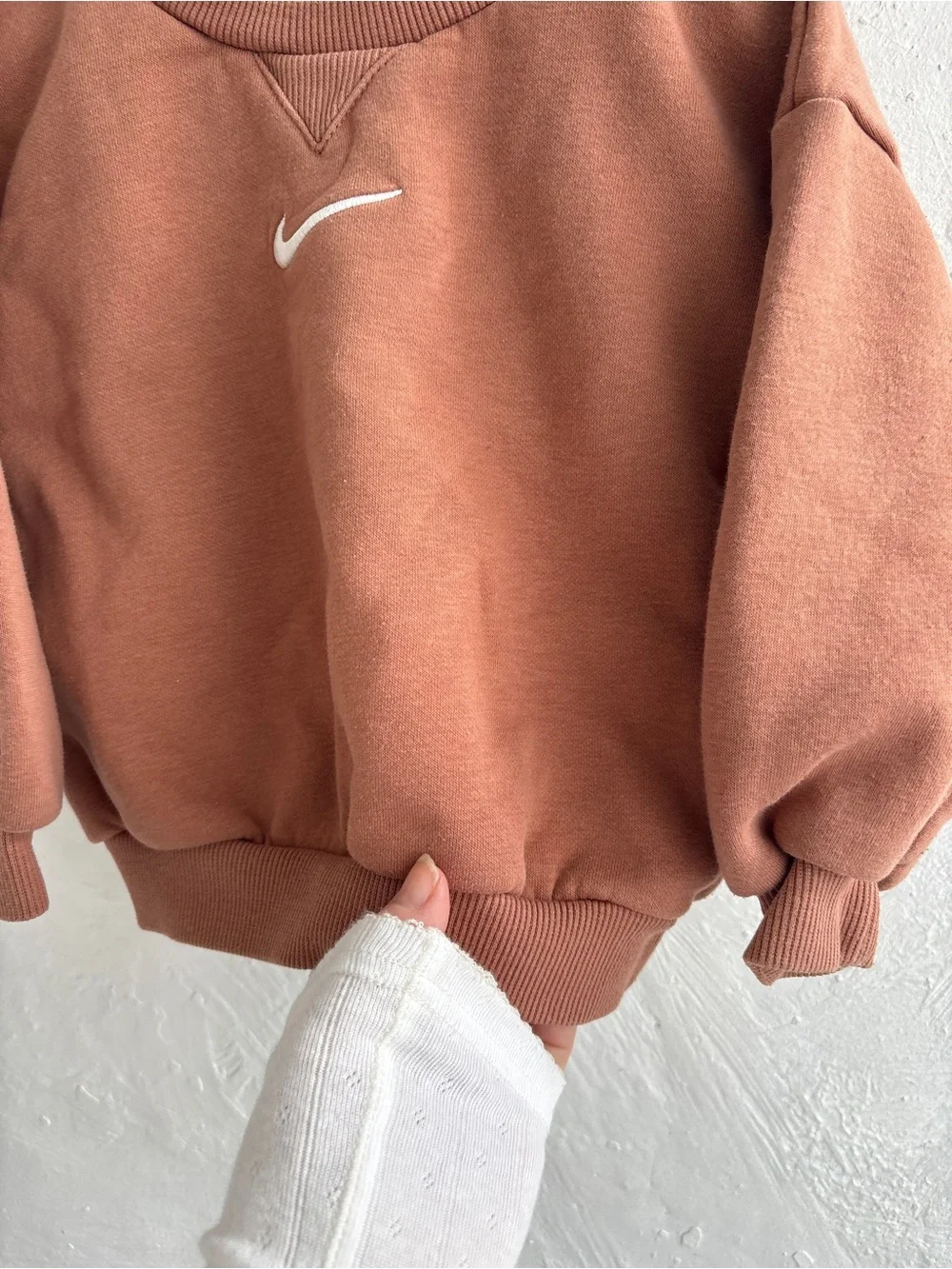 Nike terracotta brown 24 months crewneck unisex
